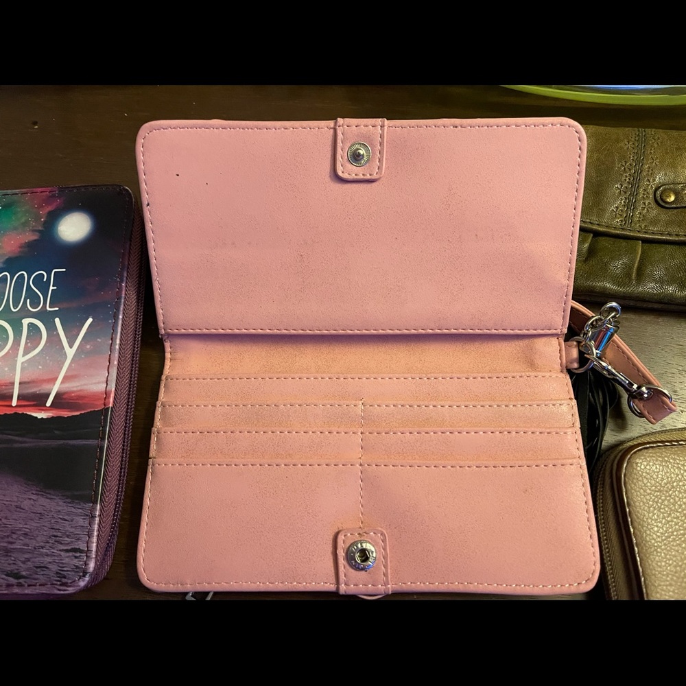 Three Different Wallets - image 3